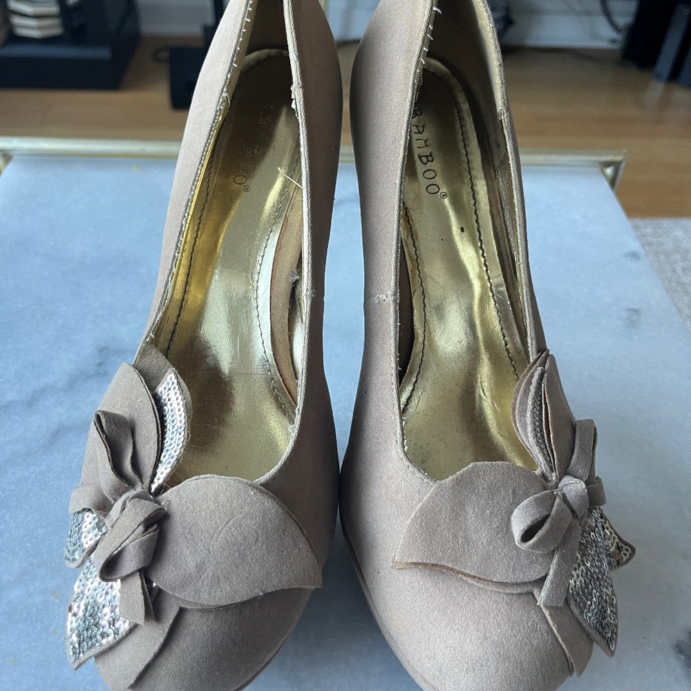 🦋 Bamboo Blush Platform Heels | Size 10 | Silver Butterfly Bow Accent